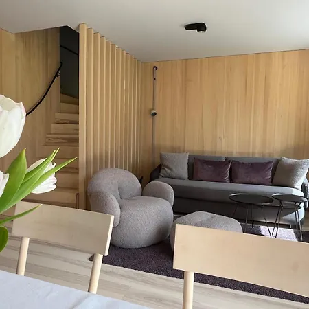 Heimet Apartment *
